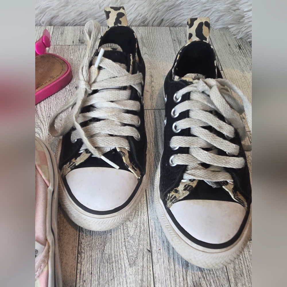 Bundle Kids Shoes Size 11 - Picture 3 of 6